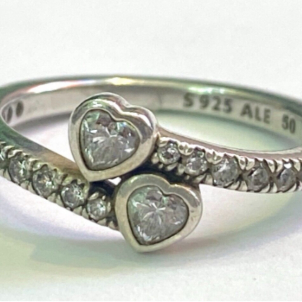 Pandora sterling silver forever hearts ring size 6/7?